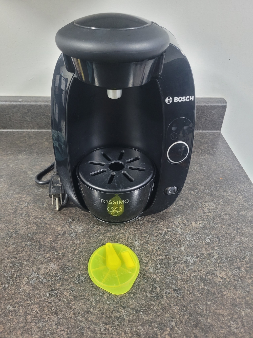 Bosch Tassimo Single-Serve Coffee Maker - Black- TAS2002UC8/02